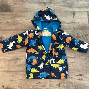 Color changing raincoat